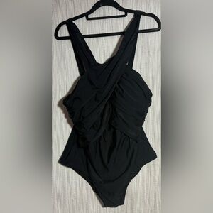 Swimsuits For All Elegant Black Ruched One Piece